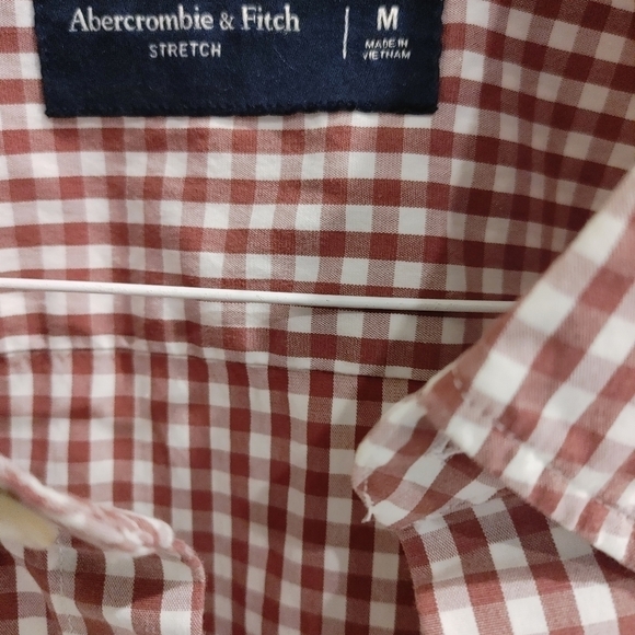 Ambercrombie & Fitch long sleeved men's Button Down Medium Men's Shirt. EUC - Picture 3 of 7